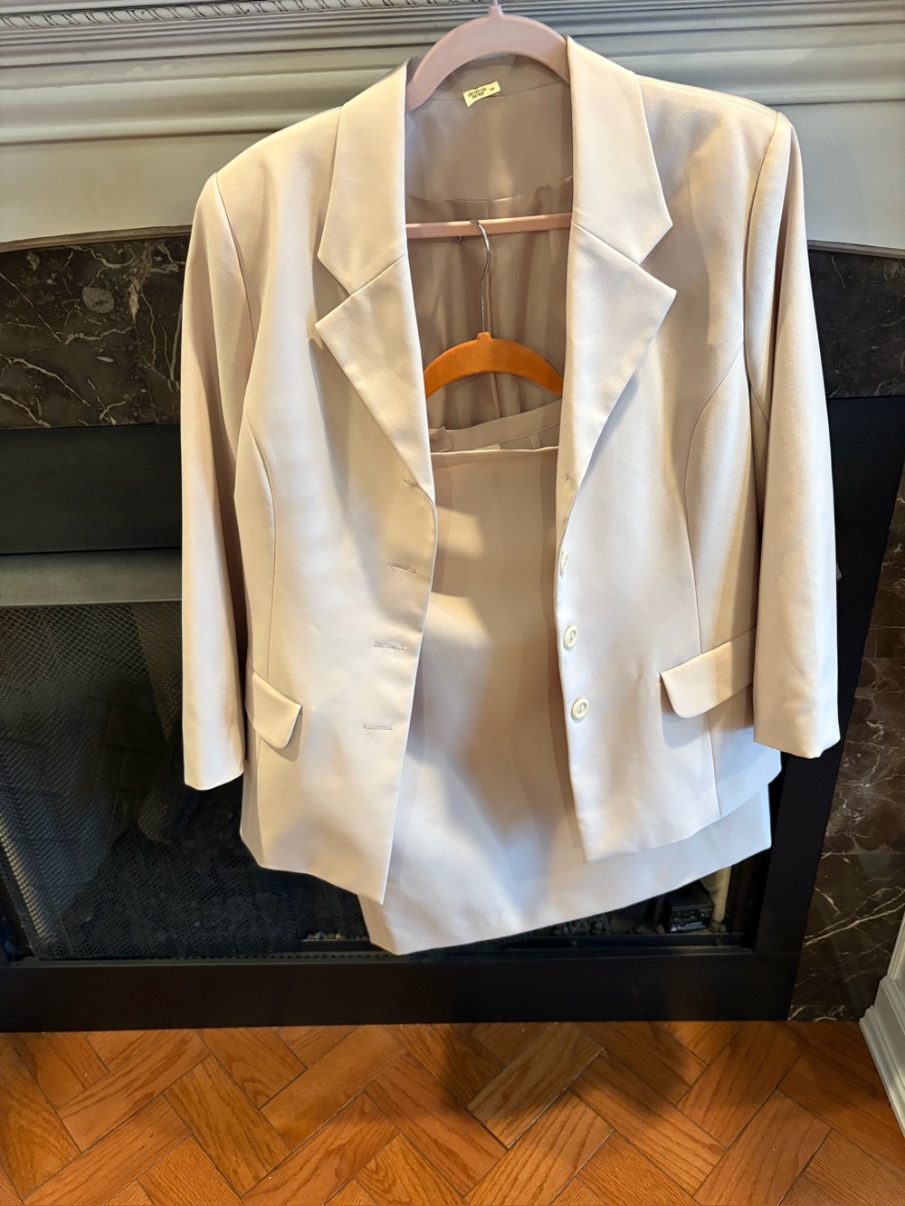 Vintage La Redoute 2piece Beige skirt suit single breasted blazer size 10 U.S.